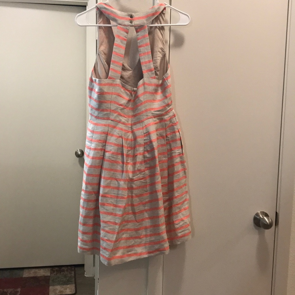 Dress - Picture 2 of 4